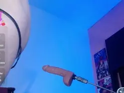 Amateur Nude Webcam of agatha_monfort1