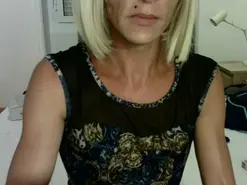 Amateur Live Porn of Lawendy
