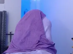 Amateur Free Live Porn of Hanna-Queen
