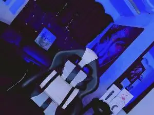 Cam4 Live Porn of YarethRous
