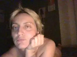 Cam4 Nude Webcam of Call_me_b34uty