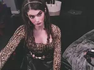 Cam4 Private Sex Chat of SissyEmber