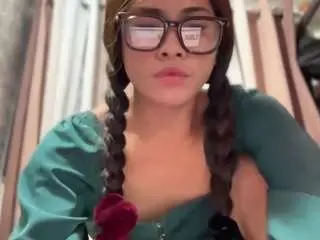 Camsoda Nude Webcam of averagegirl