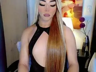 Camsoda Free Live Porn of anaiisvelvet