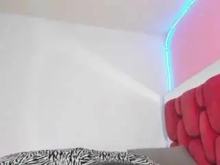 Camsoda Free Porn Cam of sexxy-naomi