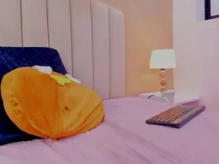Camsoda Live Porn of mia-thompson-1
