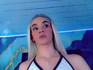 Camsoda Sex Cam of hotsexygirlsglove
