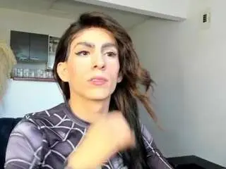 Camsoda Nude Webcam of raxela-sweets
