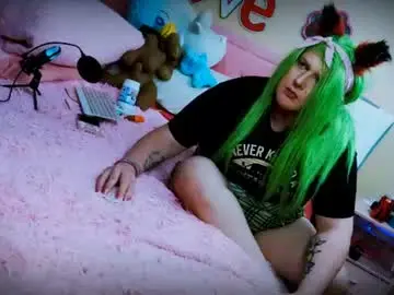 Chaturbate Live Sex Cam of blakelytgirl