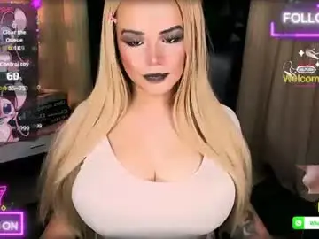 Chaturbate Live Sex Cam of xhugeharleyselfsuckerx