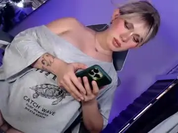 Chaturbate Best live sex cam show of kiramillerxx