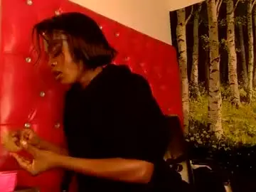 Chaturbate Live Porn of lucile_carrie