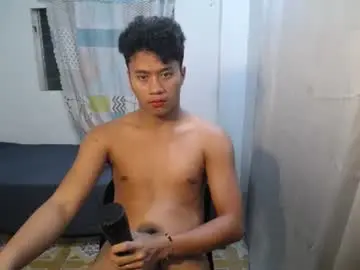 Chaturbate Live Sex Cam of naughtyhot_star19