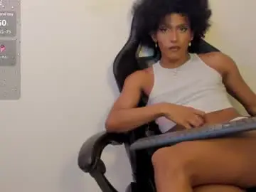 Chaturbate Live Sex Cam of myst18_hunter