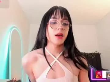 Chaturbate Live Sex Cam of cleo_nilee