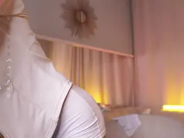 Chaturbate Free Live Porn of chiaraamore