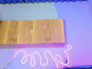 Chaturbate Watch Live Sex Cams of everlin_01