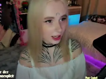 Chaturbate Best live sex cam show of snake_bites