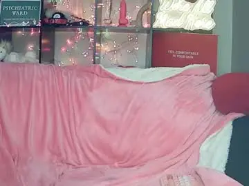 Chaturbate Best live sex cam show of lillyvtrap