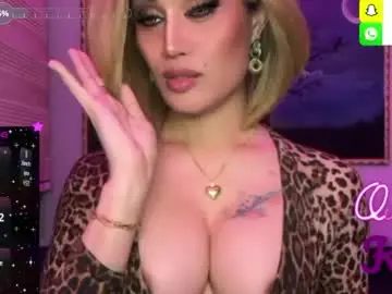 Chaturbate Sex Cam of alluring_gemini