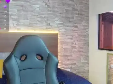 Chaturbate Watch Live Sex Cams of nahomydiamond