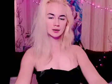 Chaturbate Best live sex cam show of carinfox