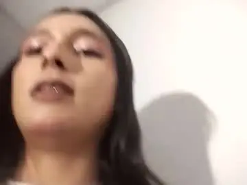 Chaturbate Live Sex Cam of jamadoll66
