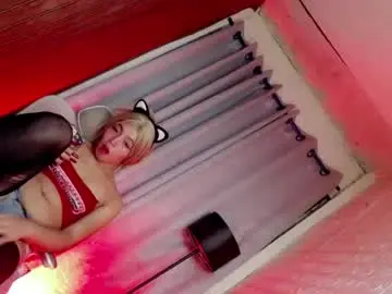 Chaturbate Free Porn Cam of hotfucking_queen1111