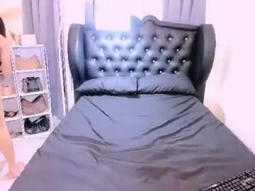 Chaturbate Live Sex Cam of claudia_empress