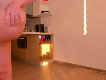 Chaturbate Watch Live Sex Cams of lucy__77