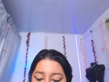 Chaturbate Live Sex Cam of taylorsweet1111