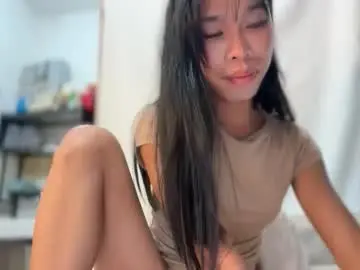 Chaturbate Live Sex Cam of asian_aki