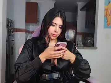 Chaturbate Adult Video Chat of serenaroussee