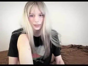 Chaturbate Live Sex Cam of deserve_dessert