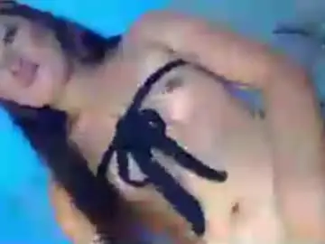 Chaturbate Free Live Porn of mysterious_honeyghe