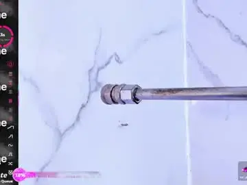Chaturbate Live Sex Cam of sarahi_camila