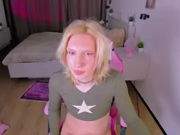 Chaturbate Nude Webcam of mikaella_nicole