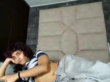 Chaturbate Free Porn Cam of divine____