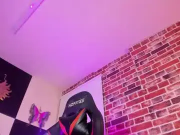 Chaturbate Free Live Porn of aleja_hill