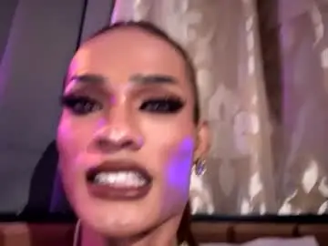 Chaturbate Adult Webcam of queenvalentinats