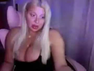Chaturbate Live Porn of tstinadoll