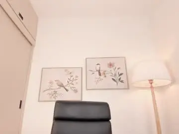 Chaturbate Free Live Porn of nathaly_laurentt