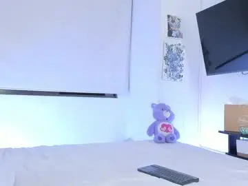 Chaturbate Live Sex Cam of chloe__daviss