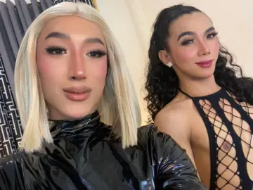 Imlive Free Porn Cam of Fucking_Dolls