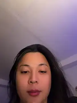 Stripchat Sex Cam of AiraHugeTop
