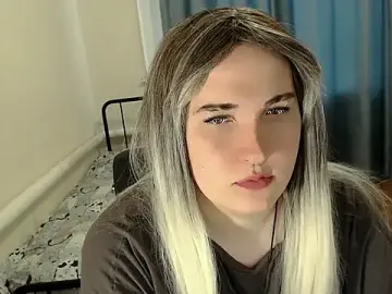 Stripchat Free Porn Cam of EvaMiron