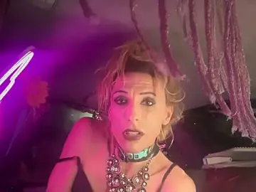 Stripchat Watch Live Sex Cams of TgirlBrat
