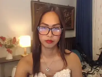 Stripchat Live Sex Cam of Nathalieheartt