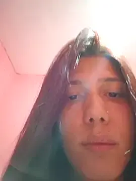 Stripchat Live Sex Cam of nessaflors2