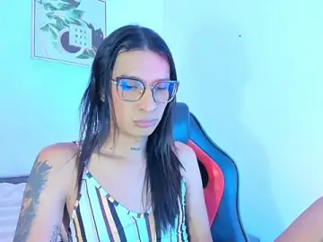 Stripchat Free Porn Cam of Maddie_Ray